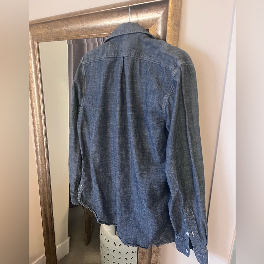 Mens slim fit chambray button up shirt - Picture 3 of 3